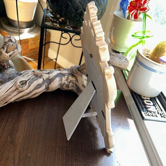 Old Time Victorian Style Picture Frame 5x7" Hand-crafted Pale Pink Hand-painted - Picture 4 of 7